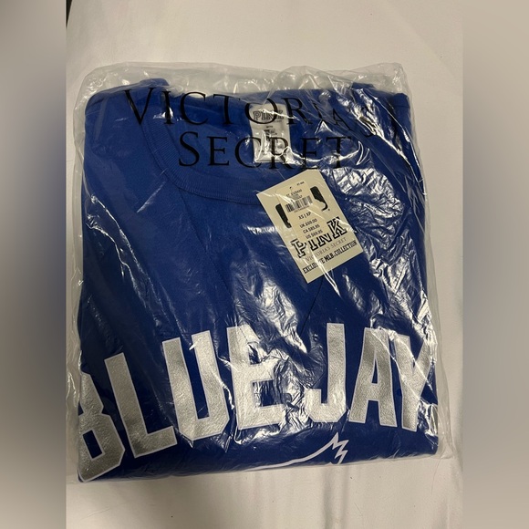 🆕VICTORIA’S SECRET PINK - XS - NWT -TORONTO BLUE JAYS BASEBALL MLB VARSITY CREW - Picture 2 of 11